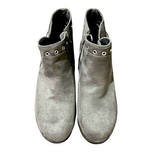 Justice Ankle Booties Soft Gray Faux Suede Lace Design Zipper Boot Sz 9